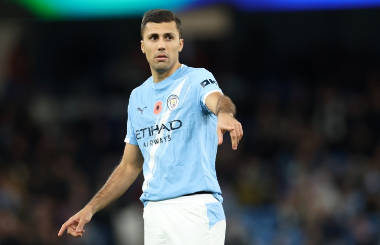 记者：皇马对罗德里的兴趣有所冷却，世界杯发挥将影响皇马决策